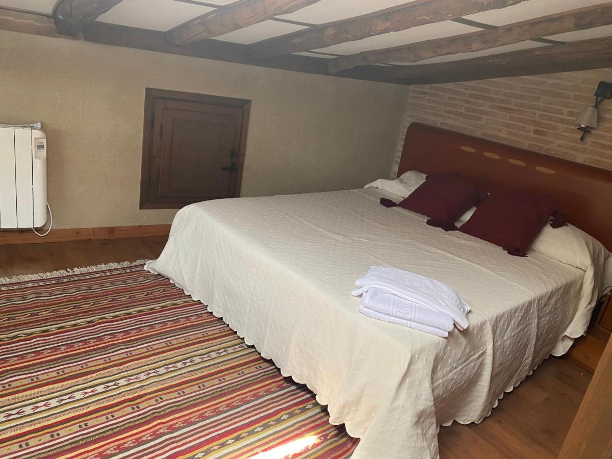 Casa Zapatero En Somontano Villa Salas Bajas Luaran gambar